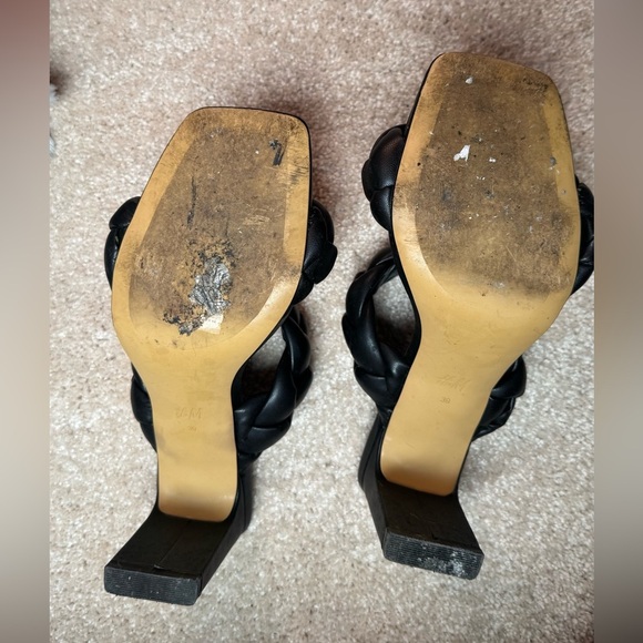 Elegant Black Braided Women's Sandals - Picture 2 of 3